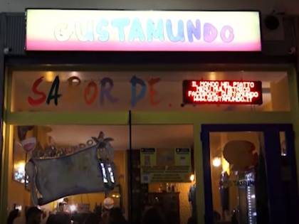 Gustamundo, il ristorante buonista che dà lavoro ai rifugiati