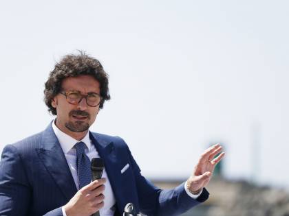 Governo chiuso per elezioni E Toninelli prepara le valigie