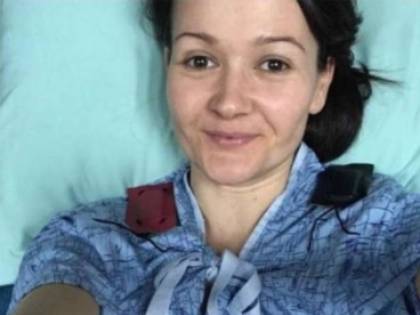 Si cura il tumore con la dieta vegana: muore