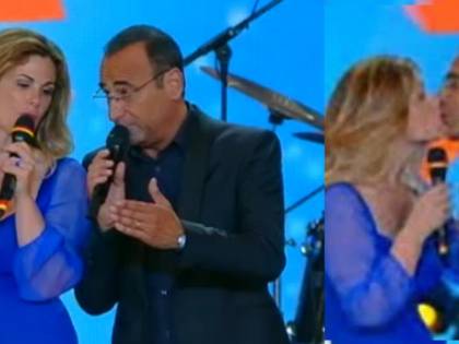 Carlo Conti e il bacio a Vanessa Incontrada: "Non me l'aspettavo, ero rosso"
