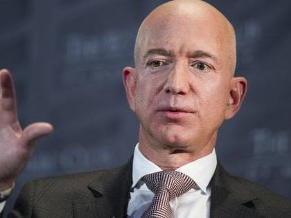 La foto di una donna e "clicca qui". Così i sauditi hanno hackerato Bezos