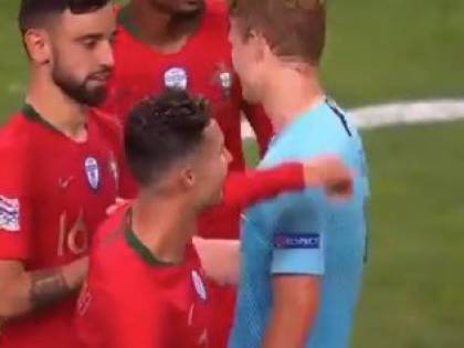 Juventus, De Ligt svela: "Cristiano Ronaldo mi ha detto di andare a Torino"