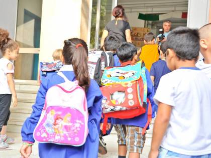 Interrogazioni a raffica per gli studenti senza mascherina