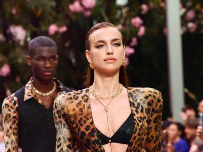 Irina Shayk sulle passerelle italiane dimentica Cooper