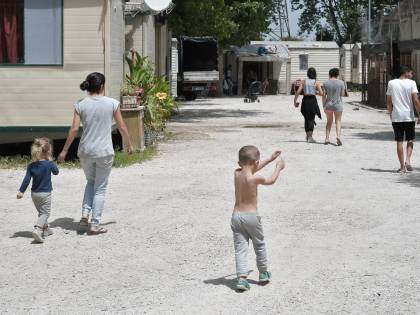 Rom mette incinta una 13enne: "La rivoglio, ora denuncio tutti"