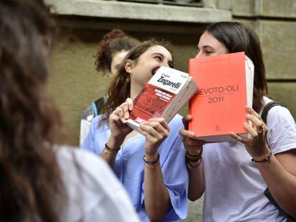 Coronavirus, scuola-università: cambia il riconoscimento dei titoli di studio