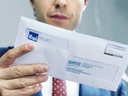Proposta di legge dei grillini: "Abolire il canone Rai". Ma la Società è contraria