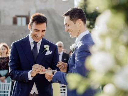 Vincenzo Mingolla, l'ex ballerino di Amici, sposa il suo compagno