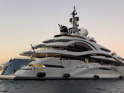 Avvistato a Brindisi lo yacht dello sceicco del Qatar