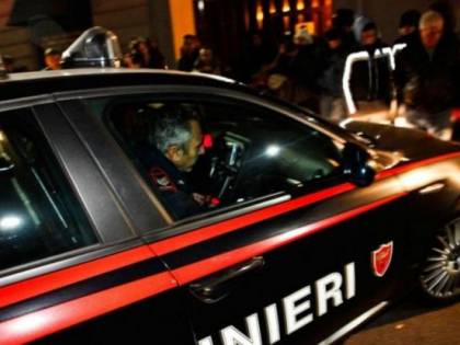 Choc a Macerata: africani scatenano la rissa durante l'inaugurazione di un bar