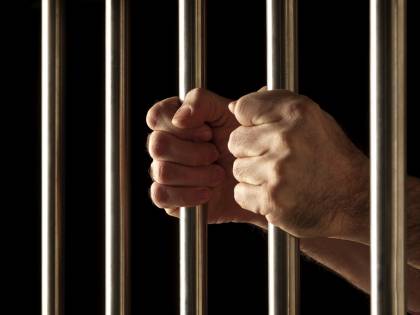 Milano, egiziano tenta una rapina: rischia il linciaggio della folla