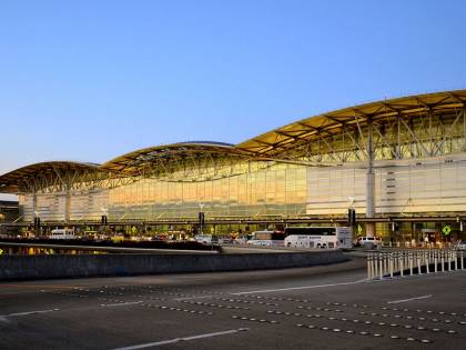 Usa, stop alla vendita di bottiglie di plastica in aeroporto
