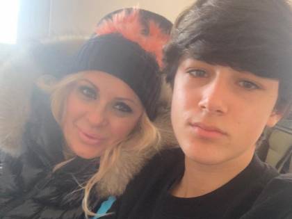 Il figlio di Tina Cipollari debutta come trapper: "Non mi serve l'aiuto di mamma e papà"