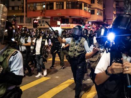 Hong Kong, nuovi scontri in piazza: sale la tensione