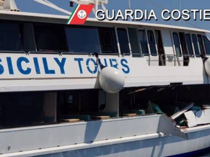Eolie, scontro tra traghetto e yacht: cinque feriti, uno grave