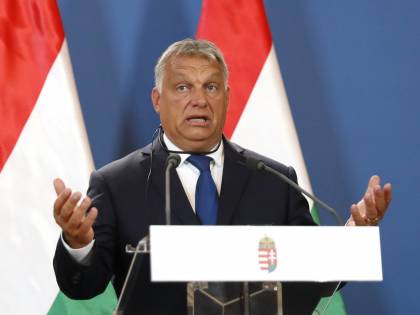 Orban scrive a Salvini: "Stima e gratitudine per la politica sui migranti"