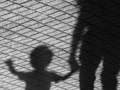 Cosenza, coppia picchia bimbo marocchino perché si era avvicinato al passeggino della figlia