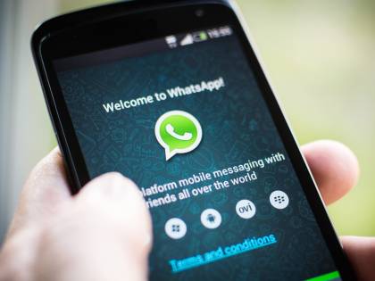 WhatsApp va in "down" In tilt i video e gli audio