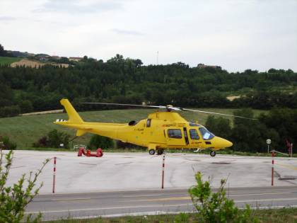 Salerno, bimba di 8 mesi schiacciata da una finestra in un centro per migranti