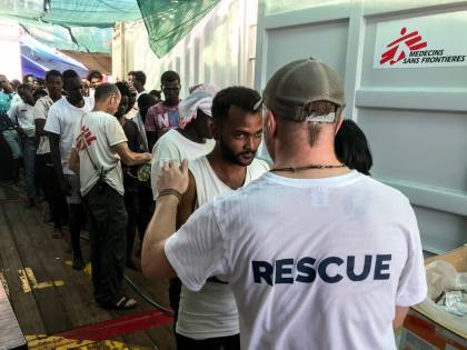 "L'isola è ancora usata come hotspot. È ripartito il business dell'accoglienza"