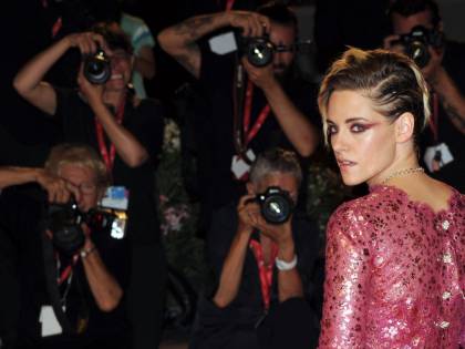Kristen Stewart contro Hollywood: "Mi hanno dato della sgualdrina, è un'industria fondata sulla paura"