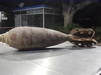 Paura a Catania: romeno minaccia di far esplodere un residuato bellico