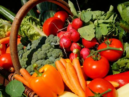 Mantenersi giovani a tavola: i consigli dell'esperto