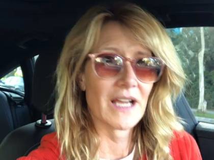 Laura Dern nega la love story con Bradley Cooper