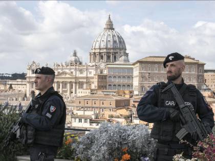 Espulso un cittadino egiziano: "Progettava attentato in Italia"