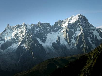 Valanga sul Monte Bianco: morti due sciatori