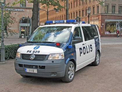 Finlandia, attacco a colpi di spada in una scuola: un morto e 10 feriti