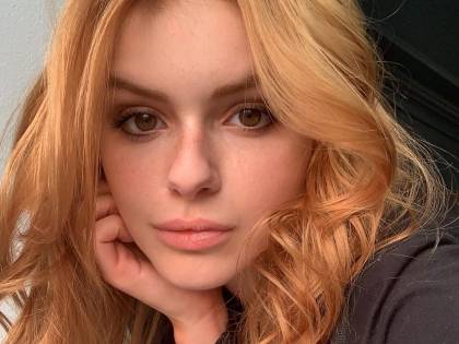 Ariel Winter confessa: "Ho ricevuto tanti messaggi di odio dai cyber bulli"