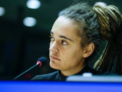 La Sea Watch 3 torna in mare e Carola esulta: "Ha prevalso la giustizia"