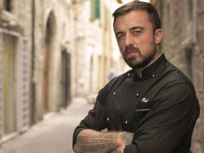 Chef Rubio deride Salvini per il malore: “Mostra il referto medico”