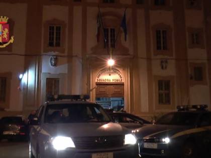 Minacce di morte e violenze contro la moglie, arrestato un palermitano