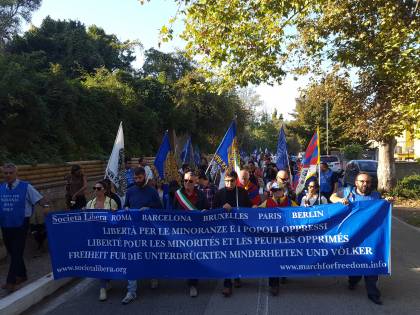 In marcia per la libertà dei popoli oppressi e delle minoranze