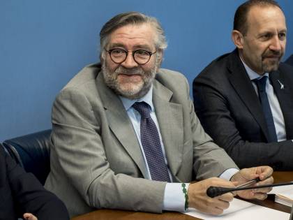 Volpi, presidente del Copasir: "Ecco cosa chiederò a Conte"