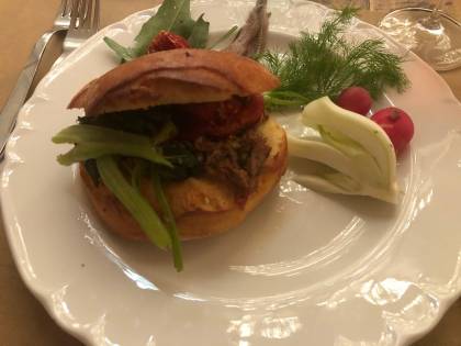 A ricreazione il panino col pesce al posto della merendina