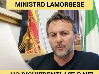 Sindaco diffida il Viminale: "Niente profughi, da me funziona così"