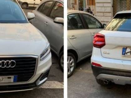 Roma, copre la targa per entrare nella Ztl, ma il web lo smaschera