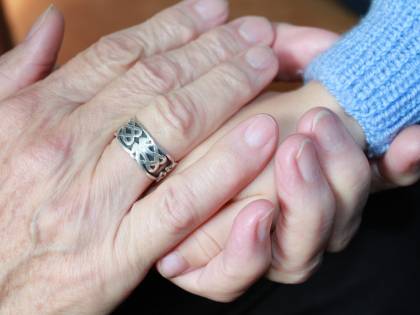 "Ho salvato nonna che soffocava". Il coraggio di Marta a soli 12 anni