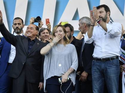 Centrodestra col turbo: adesso vola al 50%. I Cinque Stelle sono finiti