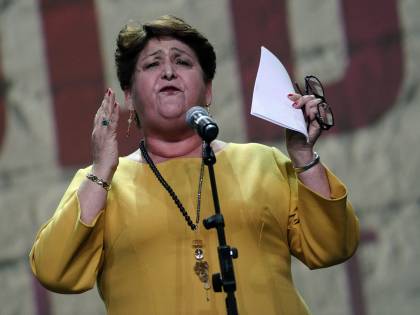Bellanova: "Le fragole troppo care? Perché mancano migranti"
