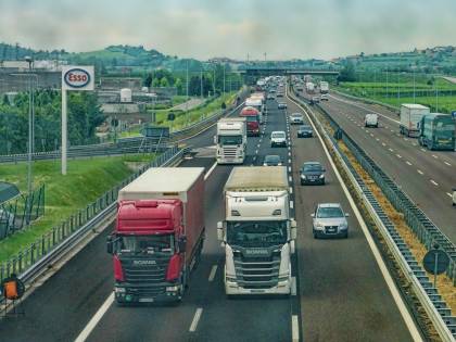 Decreto Milleproroghe, slitta la Rc familiare e resta la norma su Autostrade