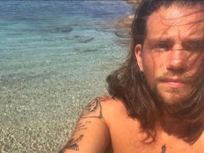 Truffavano assicurazioni, 10 arresti: nei guai medici, avvocati. Indagato il cantante Nigiotti