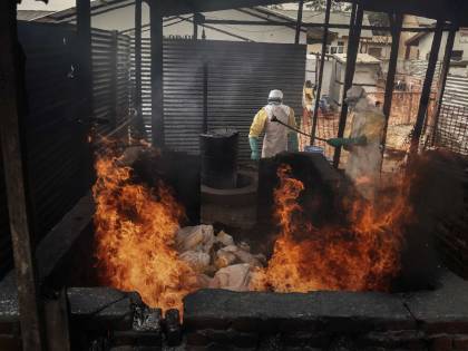 Viaggio nell'inferno di ebola: "Qui siamo tutti condannati"