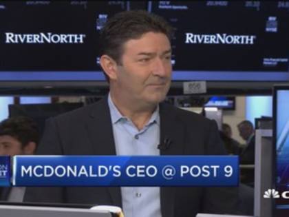McDonald’s licenzia il Ceo Steve Easterbrook: ha avuto una relazione con una dipendente