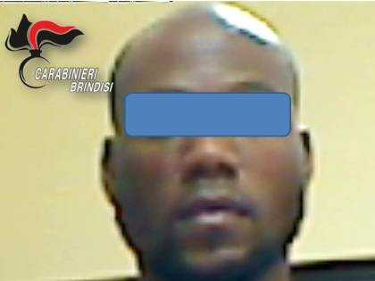 Brindisi, immigrato arrestato dopo aver accoltellato connazionale