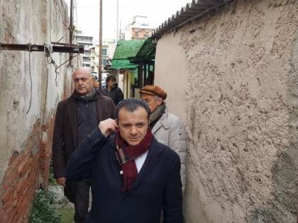Il sindaco di Messina: "Ho la leishmaniosi contratta nelle baracche"