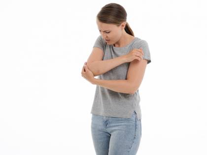 Dolori articolari, con il freddo e l'umidità aumentano: lo studio